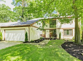 3595 Runnymede Blvd, Cleveland Heights, OH