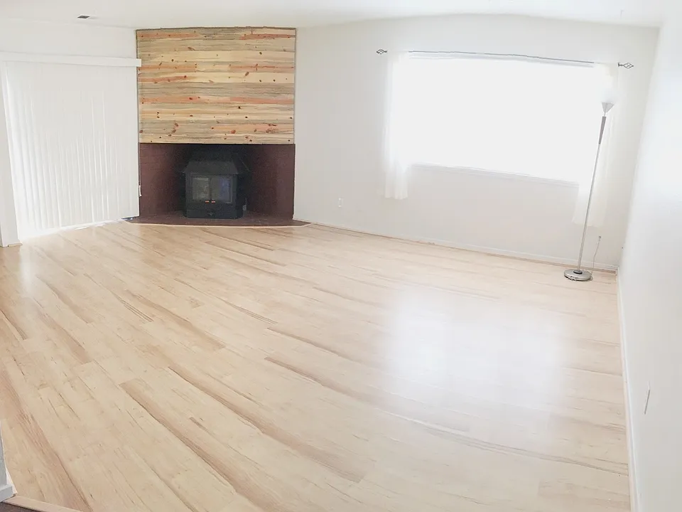 1303 Alpine Ave #11A