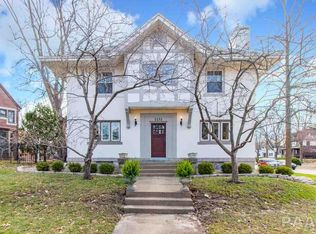 1652 W Parkside Dr, Peoria, IL