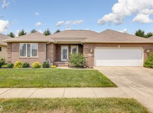 3702 N Station Dr, Columbus, IN 47203