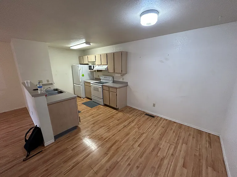 1461 Northwood Dr #102 — Photo 2