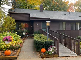 101 E Jolly Rd APT B2, Lansing, MI 48910