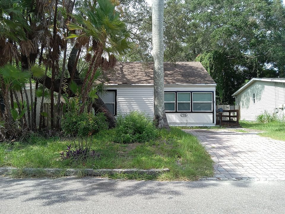 1st image of 795 35th Ave S