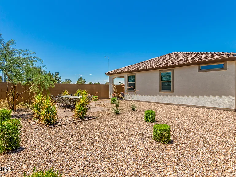 43 E Capricorn Way — Photo 36