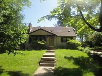 1st image of 249 19th Ave S
