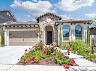 1729 N Carson Ave, Clovis, CA 93619