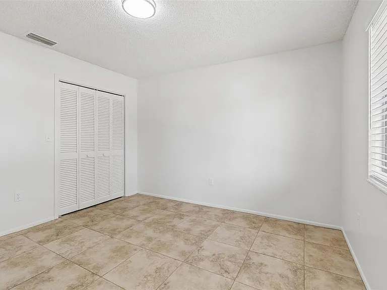 2945 Grovewood Blvd #A — Photo 47