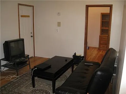 Rented by Leiter Realty Group LLC | media 37