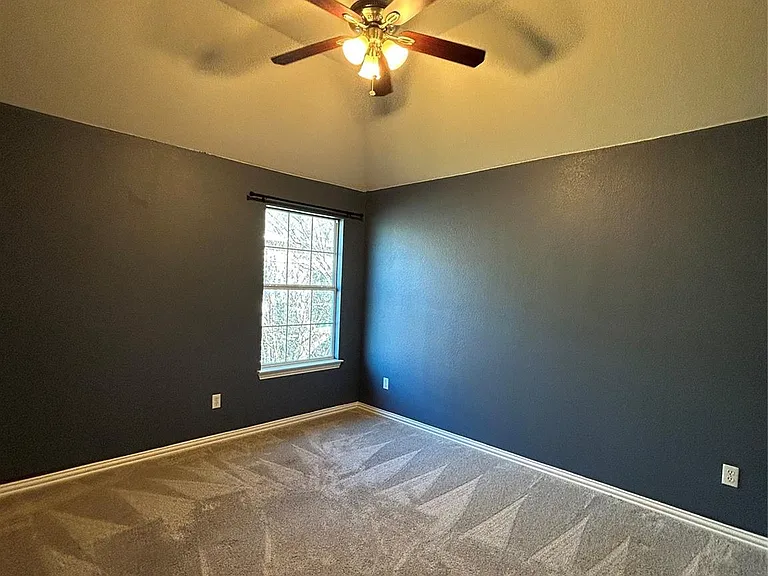 4116 Binley Dr — Photo 23