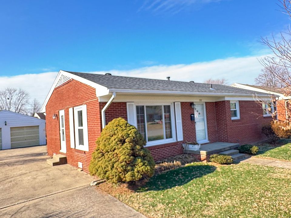 1st image of 808 Charles Scott Dr