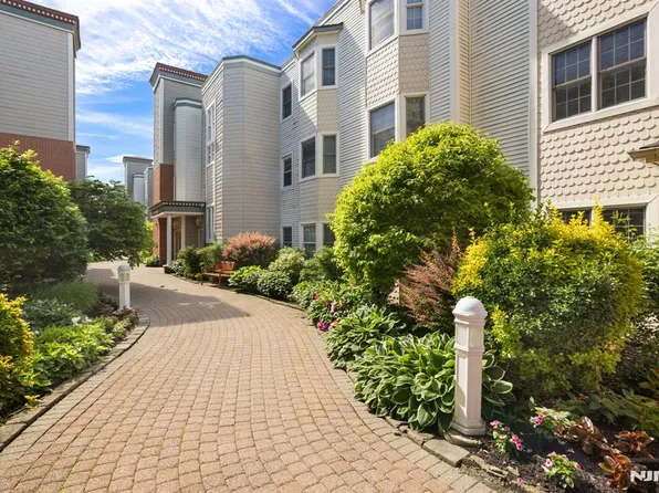 345 The Promenade, Edgewater, NJ 07020
