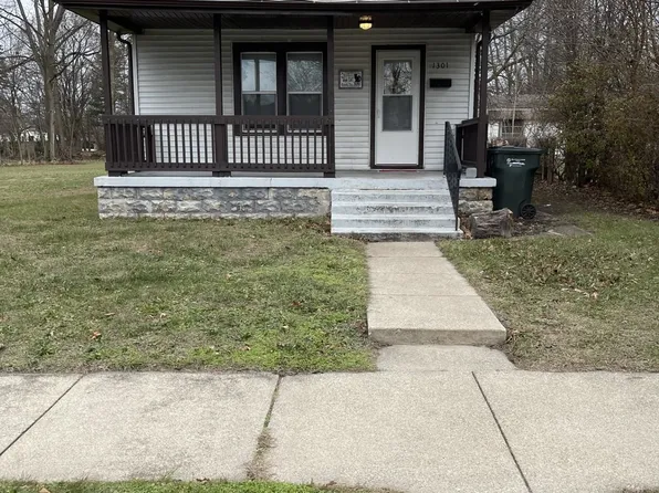 1301 Corby Blvd, South Bend, IN 46617