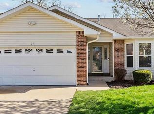 271 Southern Oaks Dr #22D, Saint Charles, MO 63303