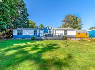 847 Pierce Ave, Cottage Grove, OR 97424