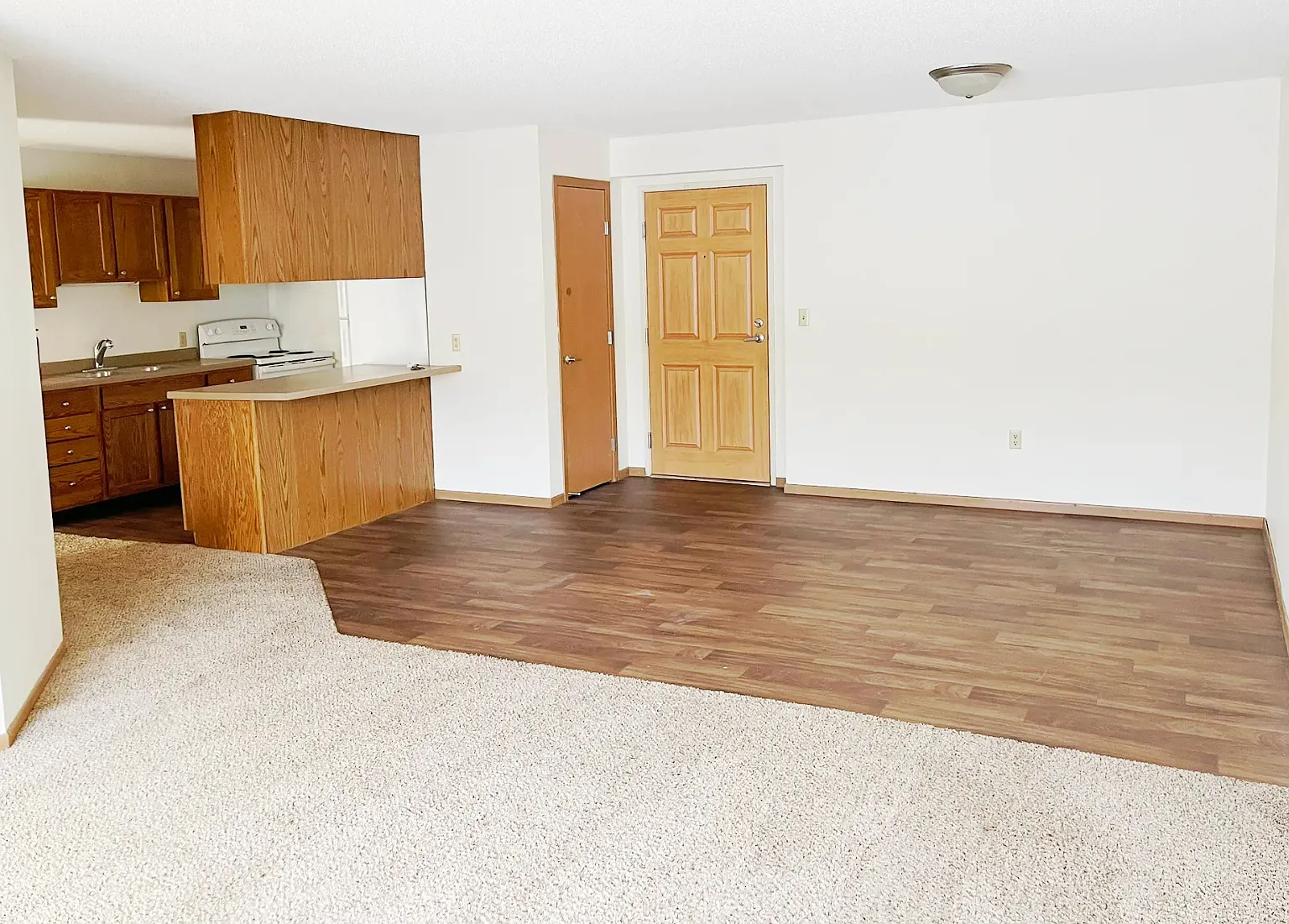 Cedar Ridge Apartments — Photo 2