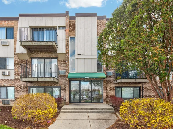 1493 N Winslowe Dr APT 104, Palatine, IL 60074