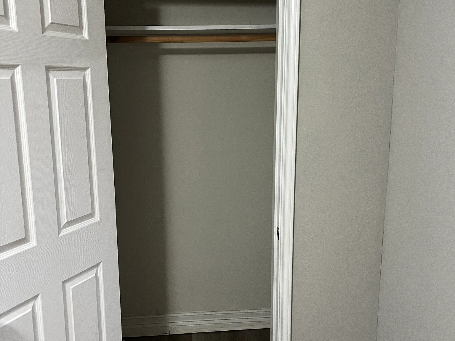 5 bed, 1750 sqft, $700 — Photo 3