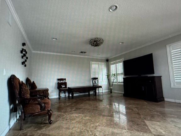 4th image of 4427 E Rowel Rd
