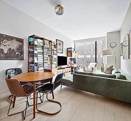 11 Hoyt Street