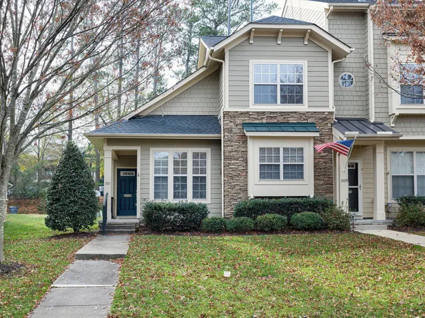 1511 Waterland Dr, Apex, NC 27502