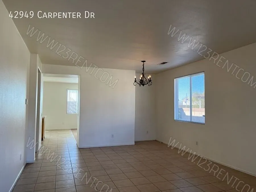 4bd/ 2bd House East Lancaster / Recently Rehabbed — Photo 2