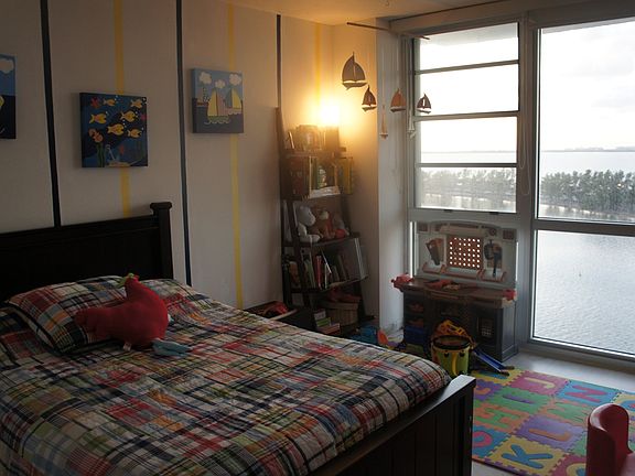 3rd image of 2451 Brickell Ave APT 15S