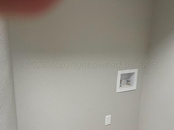 4th image of 4019 Gables St