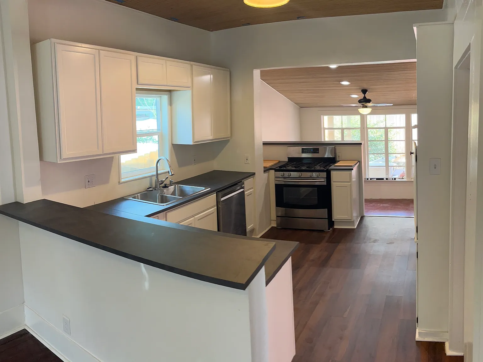 2 bed, 1450 sqft, $1,775 — Photo 2