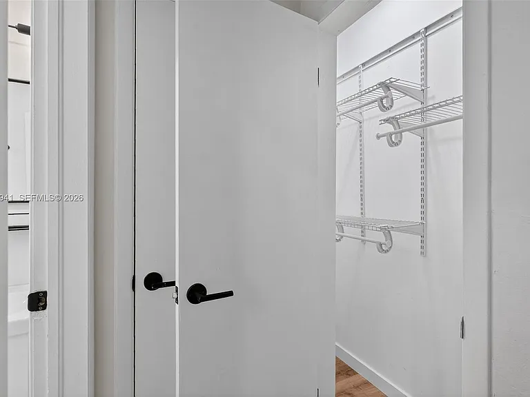 428 Collins Ave #10 — Photo 17