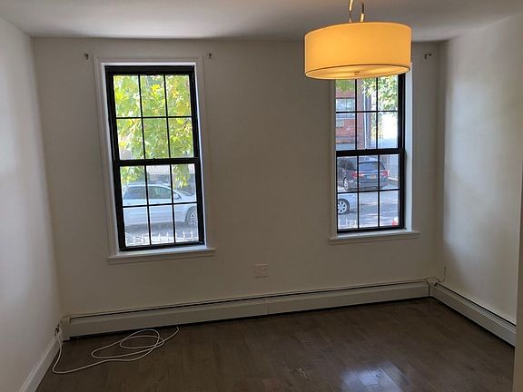 4th image of 4434 Matilda Ave APT 1