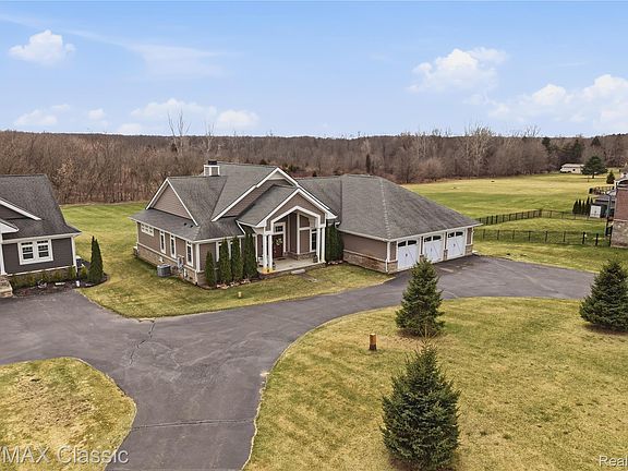 2nd image of 2901 Sleeth Rd