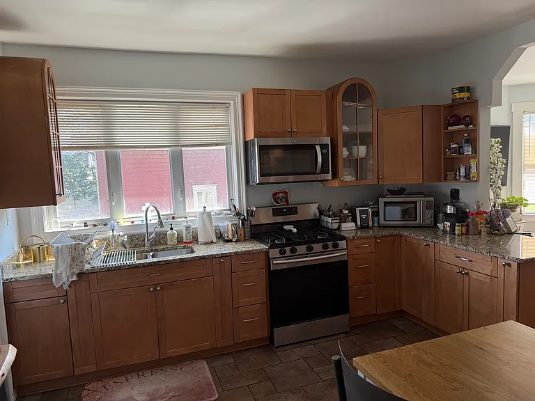 338 Beech St #2 — Photo 7