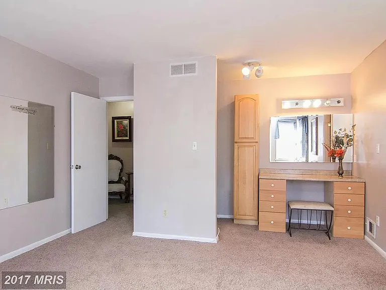 1201 Cowpens Ave — Photo 10