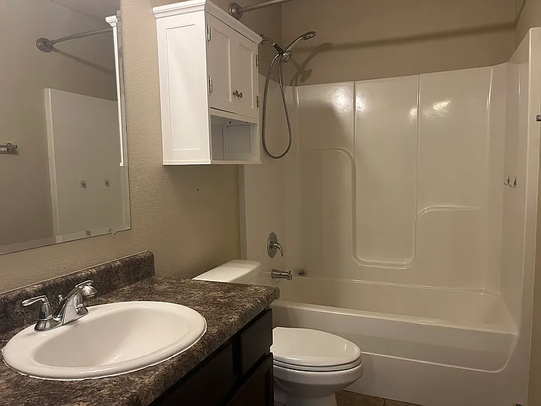 14708 S Hickory Cir — Photo 7