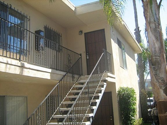 2nd image of 4670 34th St APT 5