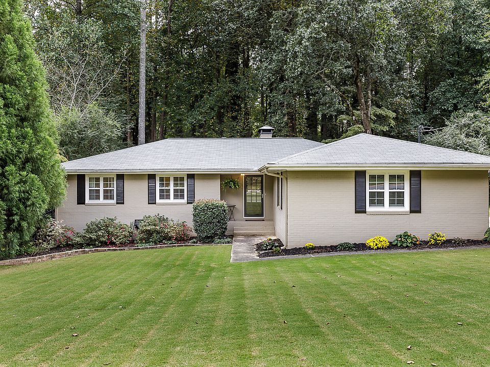 1st image of 2790 Sagamore Hill Dr SE