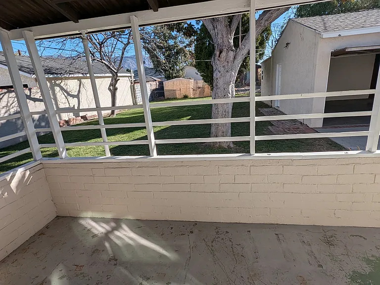 1430 N Myers St — Photo 15