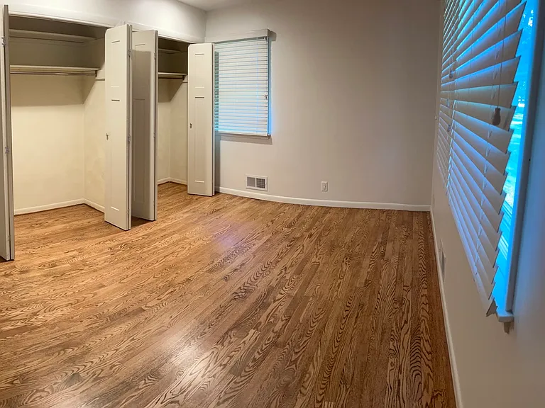 2607 Lomond Dr — Photo 9