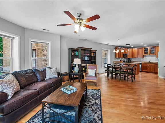 4th image of 4250 N Mozart St APT 1S