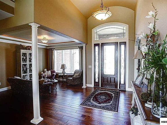 3rd image of 305 Pheasant Run Pl
