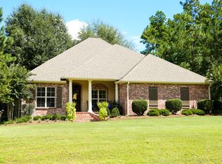 21 Rabbit Trl, Hattiesburg, MS 39402