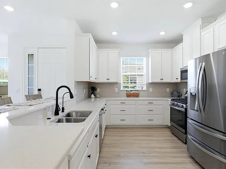 4733 Tortona Ct — Photo 18