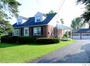 5359 Limeport Rd, Emmaus, PA 18049