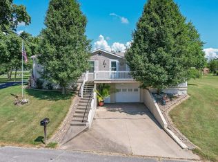 320 11th St, Grandview, IN 47615