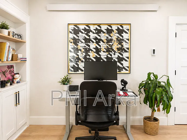 1219 N Allen Pl — Photo 10