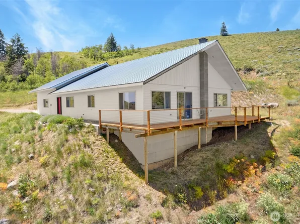 427 Rendezvous Road, Winthrop, WA 98862