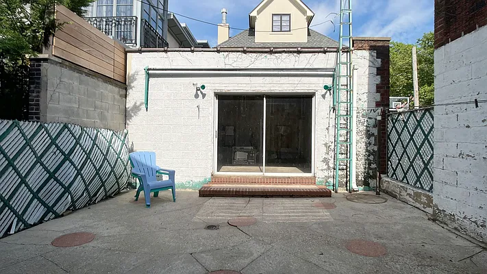 Sold by Wolf Properties Management LLC | media 3