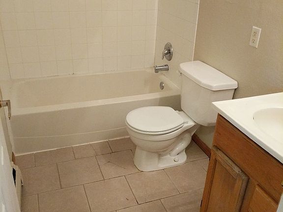 3rd image of 976 Robert St S APT 206