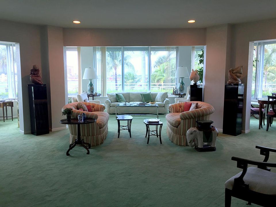 2nd image of 44 Cocoanut Row #115B