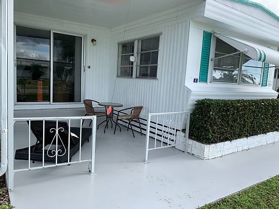 3rd image of 20529 Tahitian Blvd